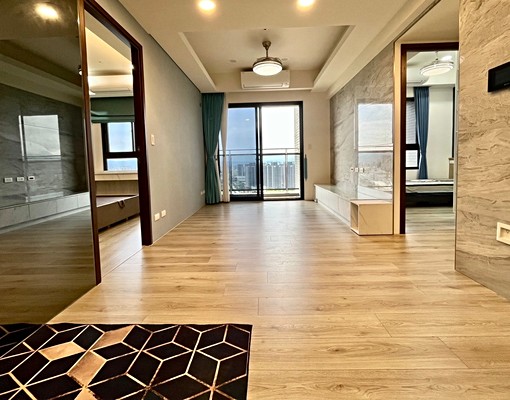 好市多旁登陽春賞兩房兩衛無限視野百萬精裝 - Image 2