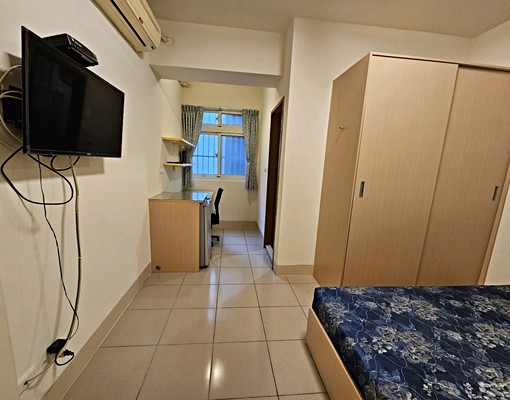 近成德路♥時尚與美學の新概念*室內機車位 - Image 2