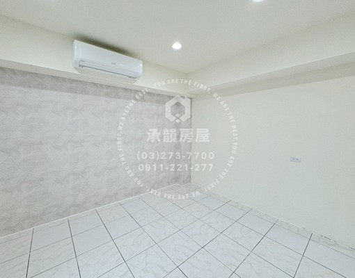 可補助入籍💙南門旁大露臺一房一廳翻新美寓住家套房 - Image 1