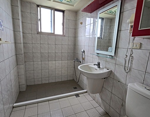 頭前庄站電梯6樓新裝潢32坪，可入戶籍！ - Image 8