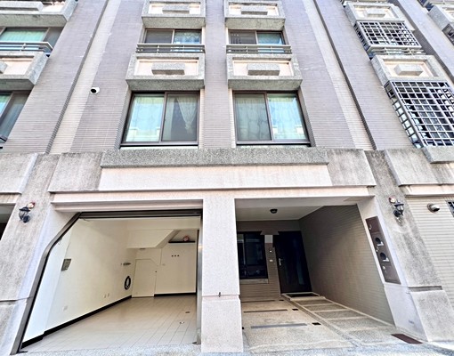 洲際水湳74🌺超高檔別墅3房🌺雙平車🌺有子母車🌺 - Image 1