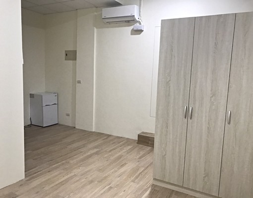 新莊站走路7分鐘熱鬧商圈可補 - Image 4