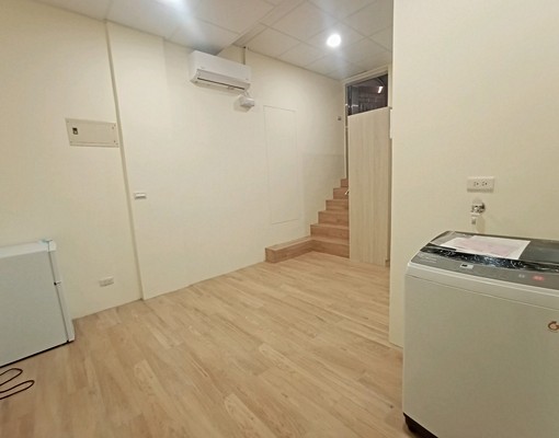 新莊廟街米市巷,近新莊捷運站,全新裝修附家電傢俱,可租屋補助 - Image 2
