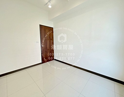 可入籍.中路特區精美三房車.前後陽台採光優美 - Image 9