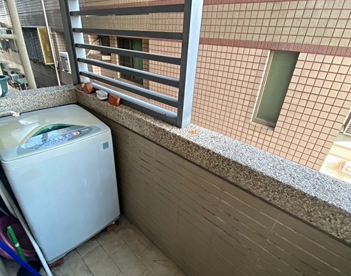 南屯國小全聯旁/精美樓中樓二房二衛/可租補 - Image 8