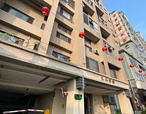 南屯國小全聯旁/精美樓中樓二房二衛/可租補 - Image 16