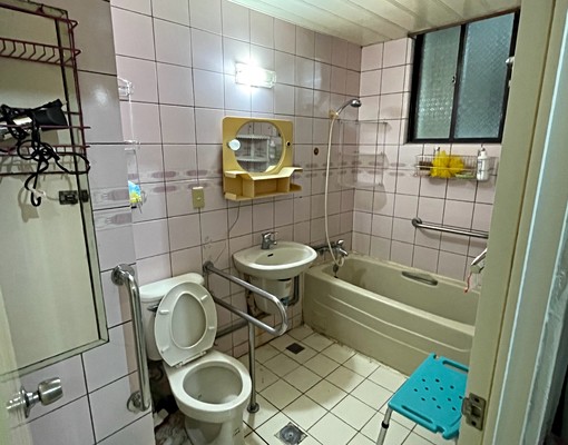 板橋,最適宜居住的家,1樓套房跟雅房 - Image 3