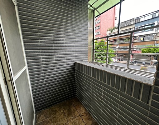 陽台。可寵。有垃圾處理 - Image 1