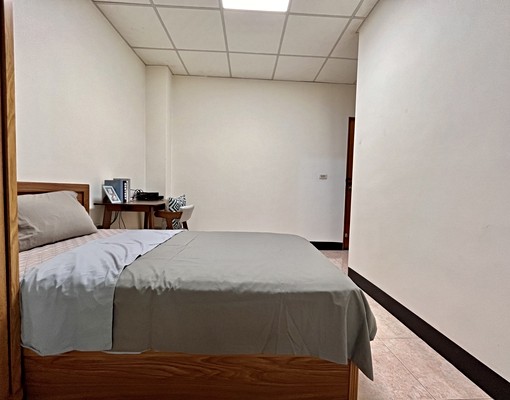 翠福3C雙面大採光房近前鎮高中站愛窩 - Image 2