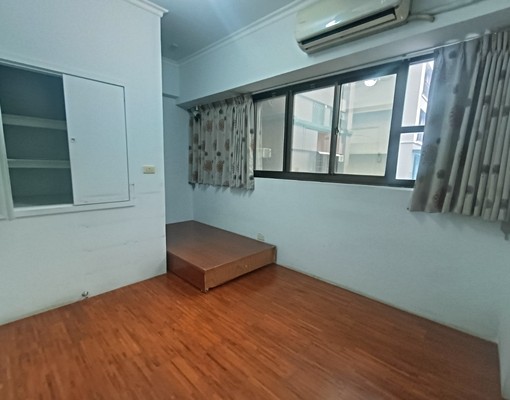 東區近南紡🔺透天2F+3F分租~家具電全~有獨出 - Image 9