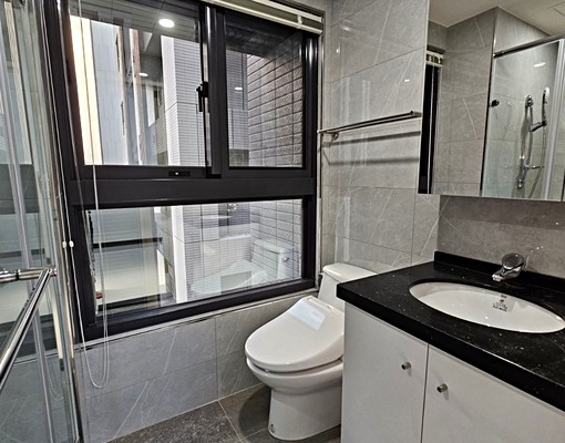 新成屋全新裝潢2房車 - Image 6