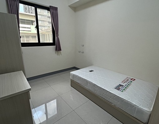 百貨商圈林森路2房出租 - Image 5