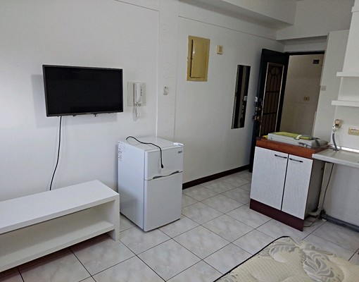 景觀套房附傢俱含管屋況佳(年繳有優惠) - Image 3