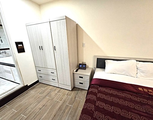 東區夢時代/車庫套房 - Image 3