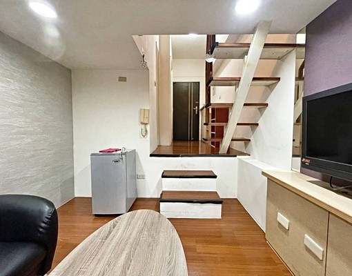 中醫歐夏蕾高樓小宅 - Image 1