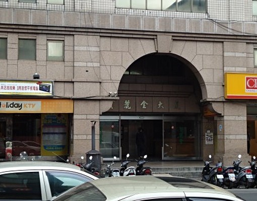 全新完工大套房~附大陽台 - Image 11