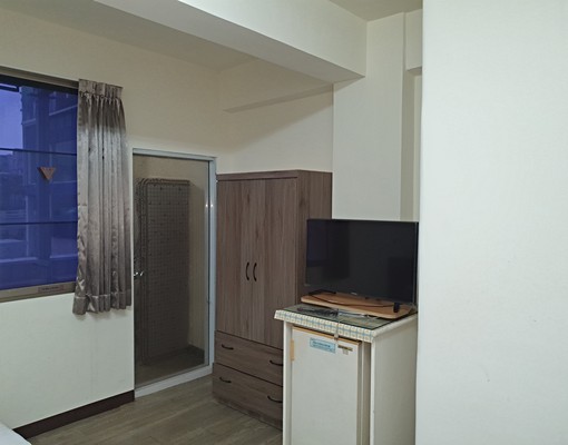 🈵東區近台糖長榮酒店套房有陽台🈵 - Image 6