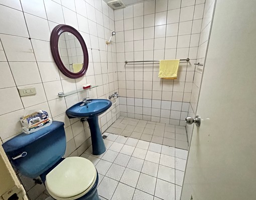 近捷運/適合情侶小家庭/生活機能佳/兩房 - Image 2