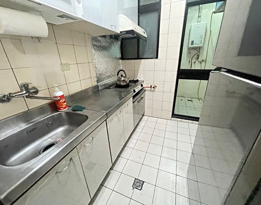 近捷運/適合情侶小家庭/生活機能佳/兩房 - Image 6