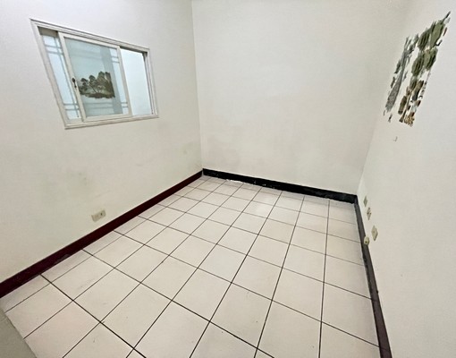 近捷運/適合情侶小家庭/生活機能佳/兩房 - Image 5