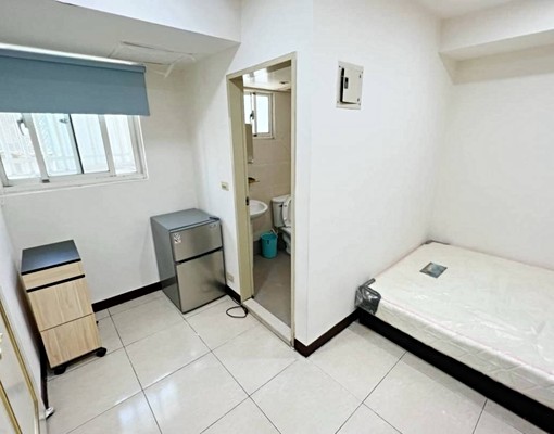 捷運三重站.菜寮站.裝潢新💖限女性💖對外窗.垃圾代收 - Image 1