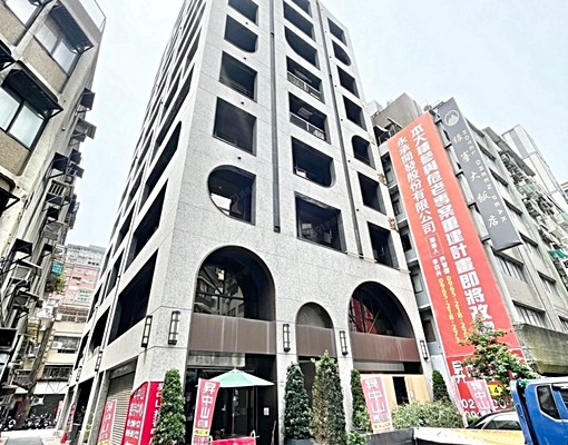 ✰中山雙連站挑高4米全新裝潢新成屋搶頭香 - Image 13