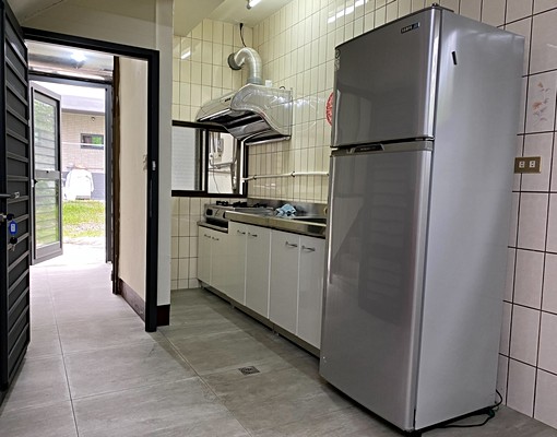 鹿谷獨立套房並有專用廚房及專屬停車位且含水電及網路 - Image 4