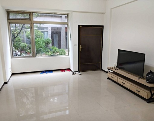 埤塘步道公園旁恬靜4房雙車位透天 - Image 1