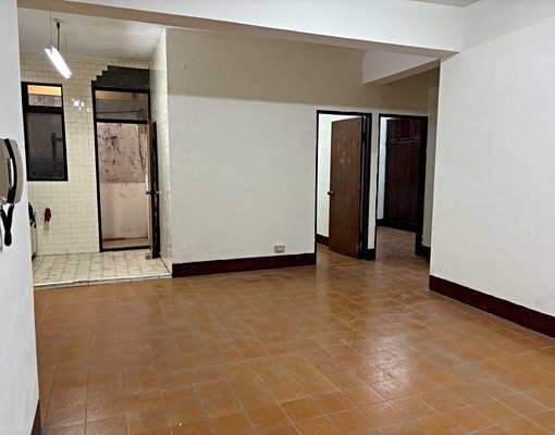 文心路vs綏遠路3房5樓公寓 - Image 4