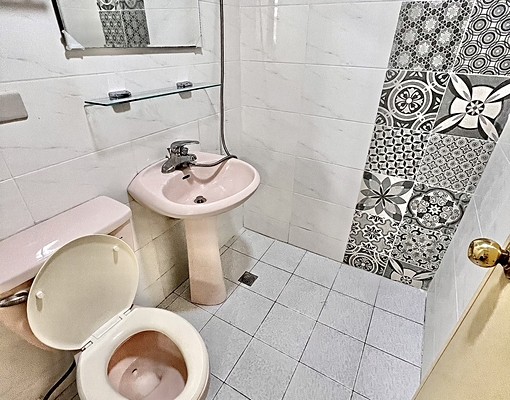 勝利商圈秒殺🉑雙租補🔥獨洗曬陽台飲水機🛵機車位入戶籍 - Image 5