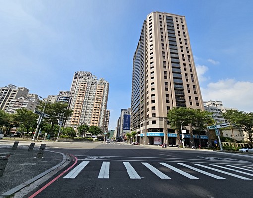 左營高鐵站【大三房】可另租平車,面公園 - Image 15