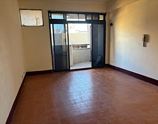 文心路vs綏遠路3房5樓公寓 - Image 1