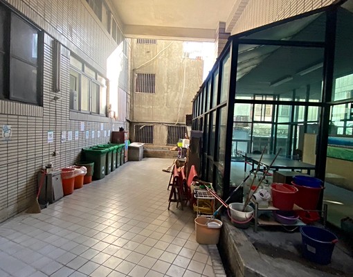 五權國中東興市場旁/精美大三房/可寵可租補/一層二戶 - Image 13