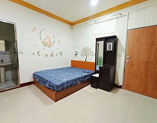 市區套房出租 - Image 1