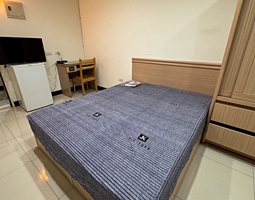 樹林鎮前街近火車站-有大對外窗~獨立洗衣機，有陽台可以曬衣服 - Image 4