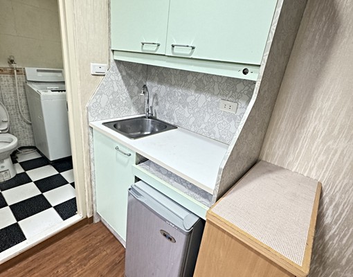 近公園.五權南路.流理台可開伙 - Image 1