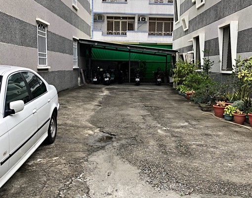 中洲套房出租~限外勞 - Image 1