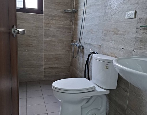 可租補長治整層出租 - Image 4