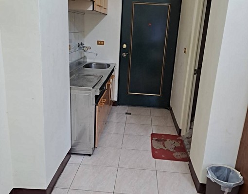 男女皆可💘電梯大樓💘和平路~一年起租 - Image 3