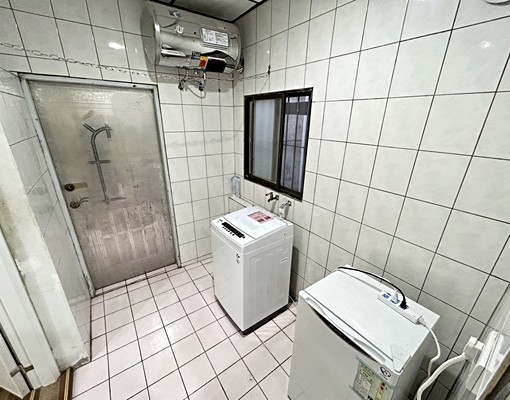 三張街/低樓層/傢俱電齊全/獨洗獨曬 - Image 4