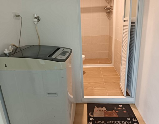 含網路第四台/水電費按帳單,邊間整層住家捷運站公車站賣場學區 - Image 9