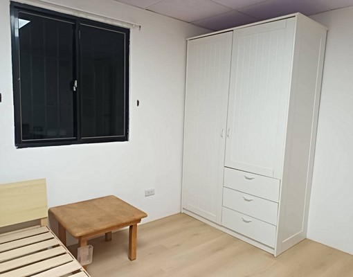 含網路第四台/水電費按帳單,邊間整層住家捷運站公車站賣場學區 - Image 4