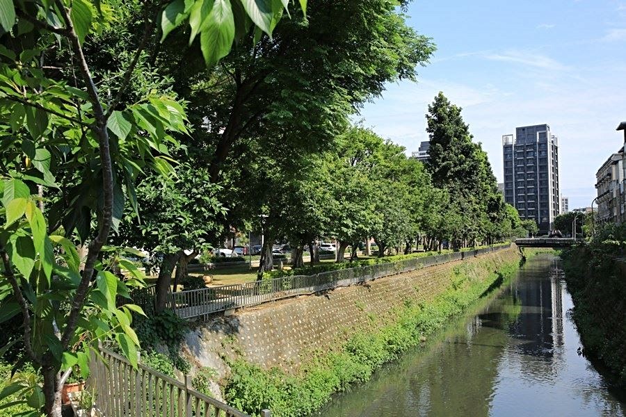 六股埤塘生態公園。
