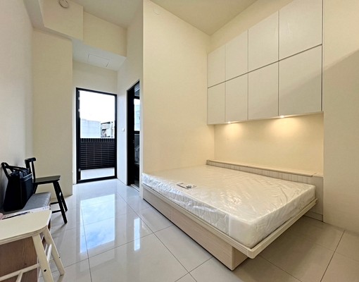 ⭐️明德站/採光電梯套房含陽台/全新家具 - Image 2