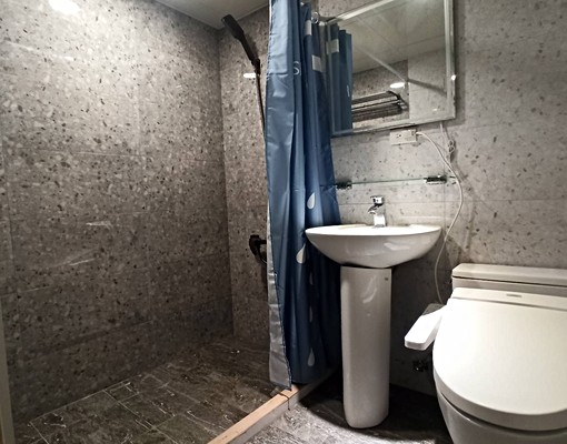 🏡帝王軒電梯華夏全新翻修三房🏡可租補 - Image 9