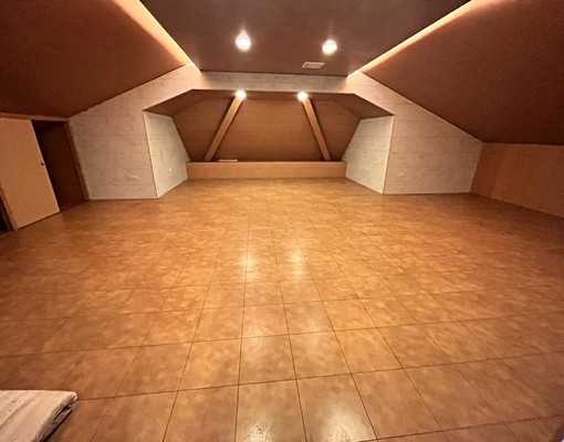 大坪數近市區漂亮租屋(可做辦公會所) - Image 4