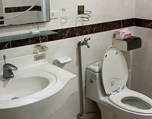 花蓮大套房出租近遠百另有優質雅房 - Image 8