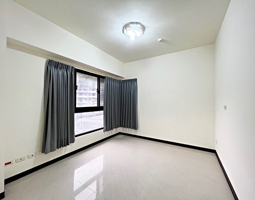 群義房屋呂心妍-出租晶璽全新三房車位 - Image 6