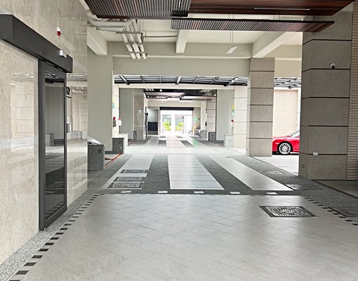 大德國小三房全新漂亮電梯華廈+平車(可租補) - Image 2