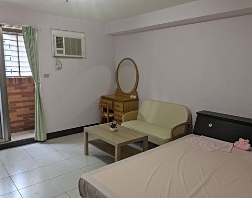 藝文特區獨立套房陽台景觀(可申請補助) - Image 2